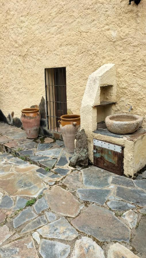 Casa Rural Lares Casas de Don Pedro Exterior photo